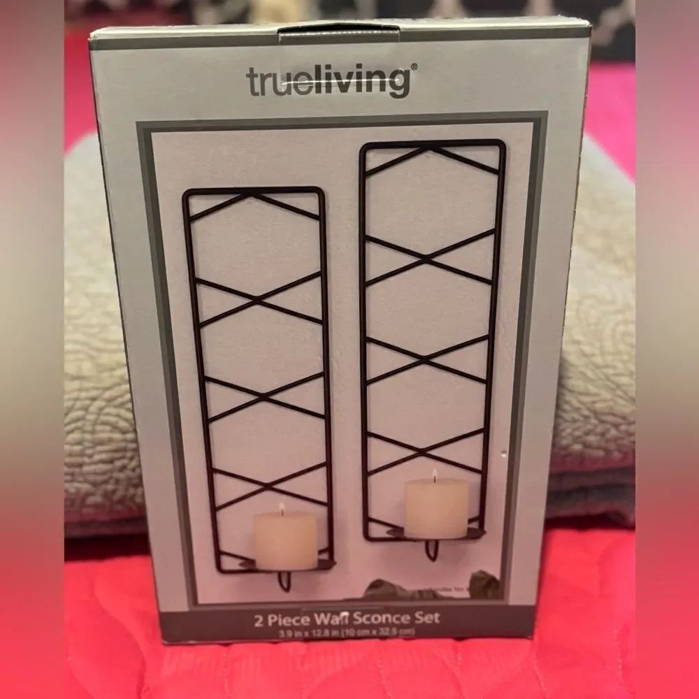 NEW! 2 Piece Wall Sconce Set NWT
3.9 in wide x 12.8 in high (10 cm wide